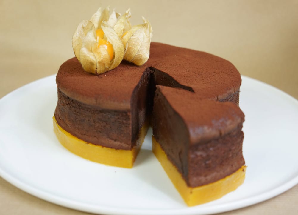 Recette Moelleux Au Chocolat Sur Miroir Mangue Passion Recette Dessert Moyen Bridelice